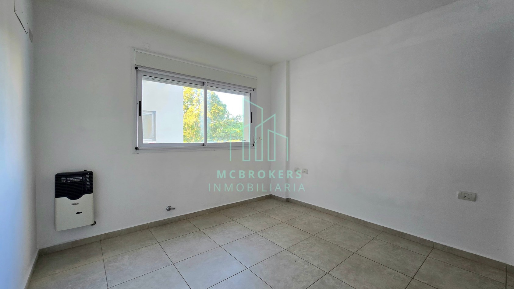 IMPRESIONANTE PISO DE 175 M2 CUBIERTOS SOBRE BV. GALVEZ