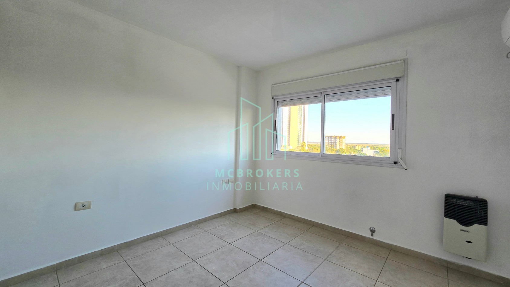 IMPRESIONANTE PISO DE 175 M2 CUBIERTOS SOBRE BV. GALVEZ