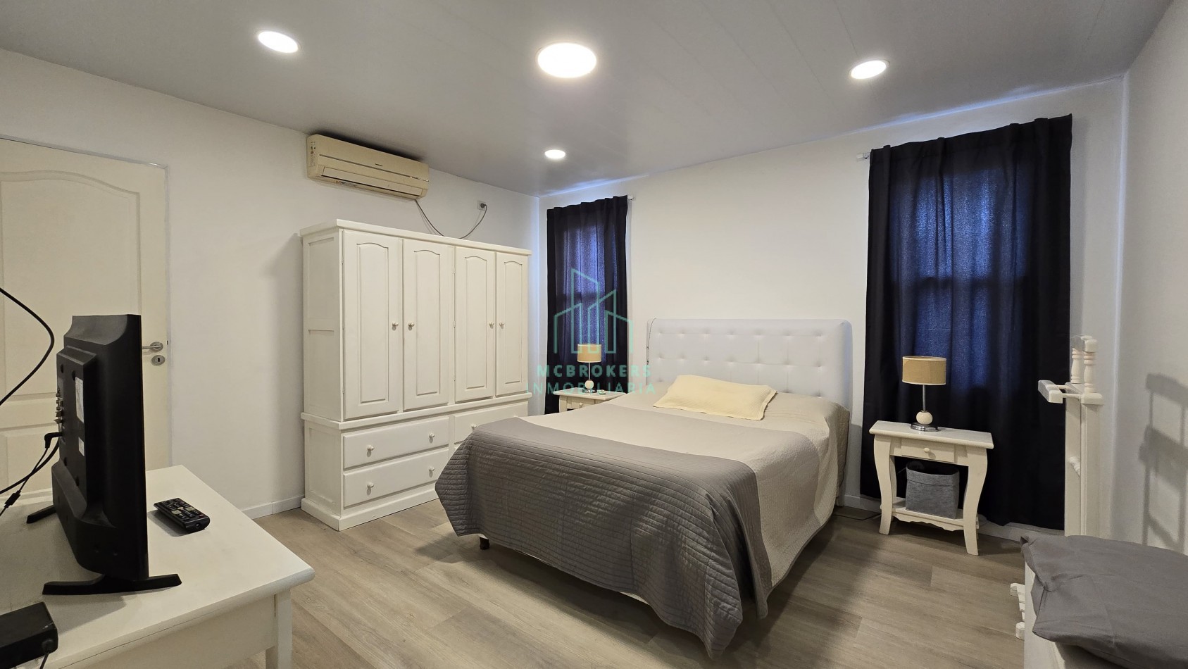 Impecable casa en Praderas 3