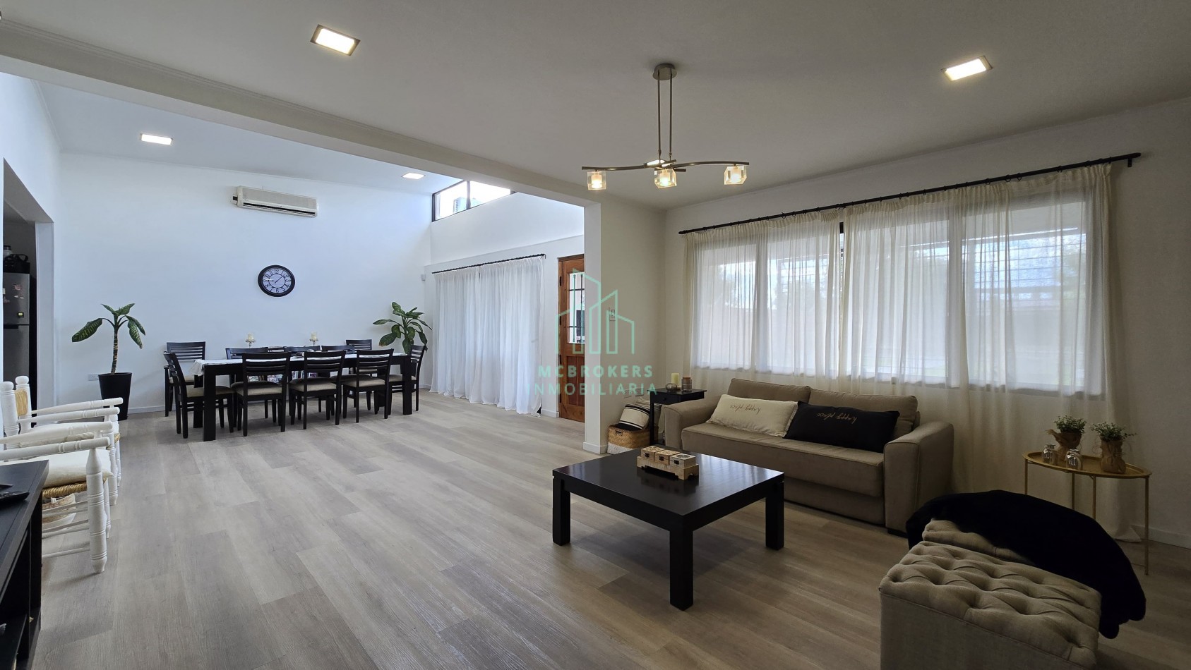 Impecable casa en Praderas 3