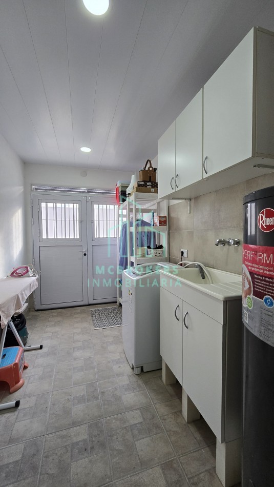 Impecable casa en Praderas 3