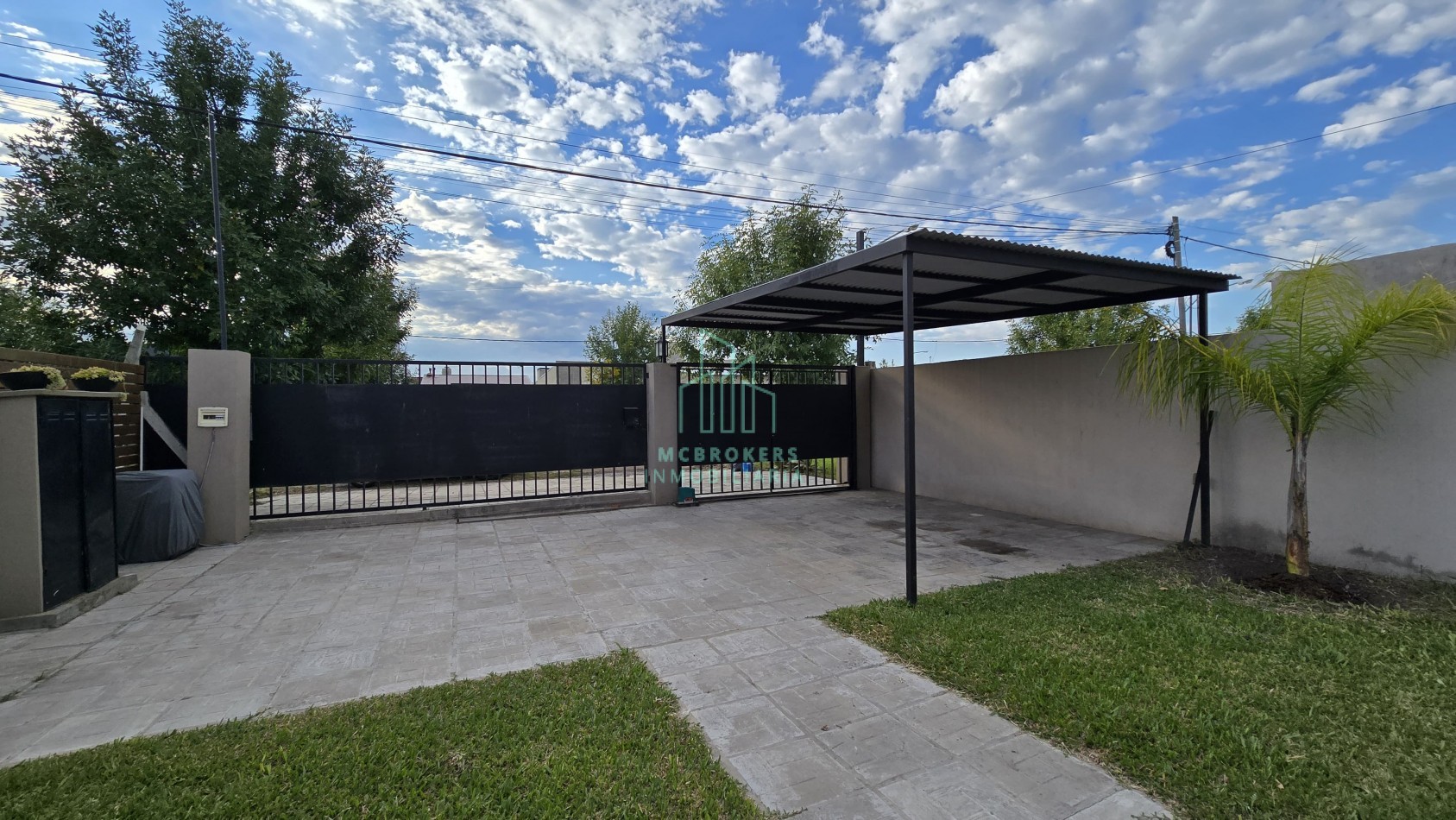 Impecable casa en Praderas 3