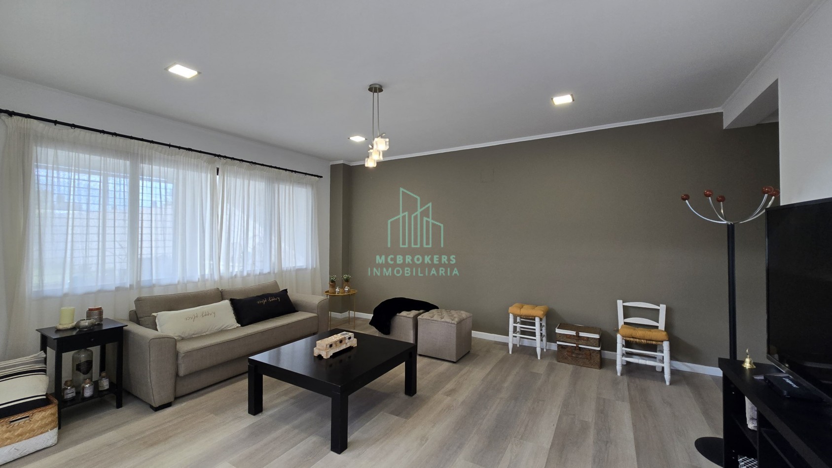 Impecable casa en Praderas 3